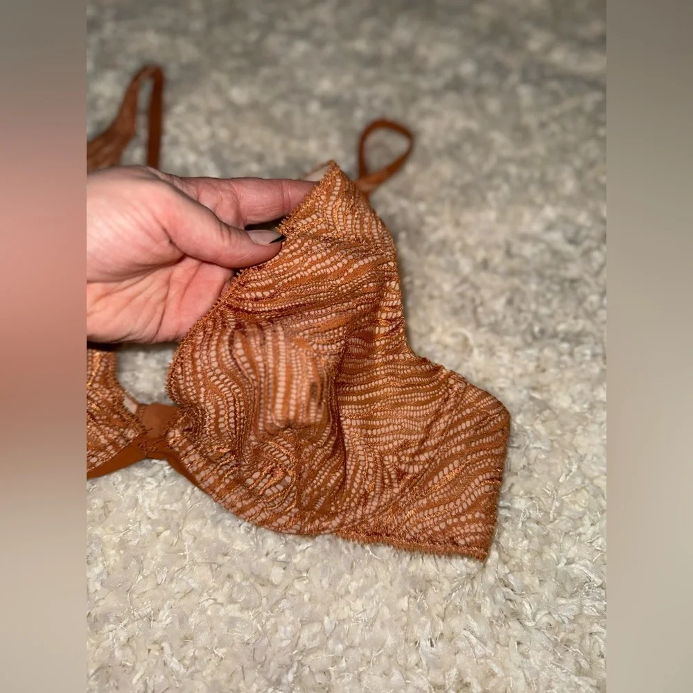 Victoria’s Secret Unlined Sexy Plunge Bra Ginger Luxe Zebra Pattern Sz 32C - Picture 4 of 11